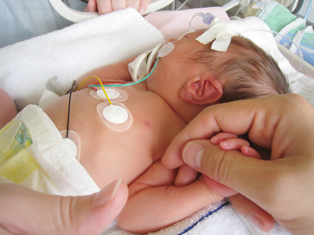 Neonatal ICU in Model Town